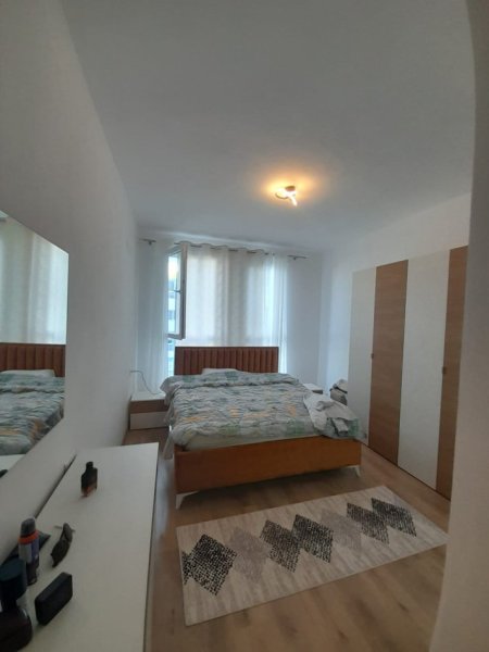 Tirane, jepet me qera apartament 2+1+2 Tualete, Kati 4, 85 m² 400 € (Tek Univers City, pranë QTU-së, Tiranë)