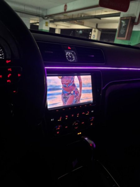 Tirane, shes makine Volkswagen Passat SEL Nafte, e zeze automatik Kondicioner 180.000 km 9.200 €