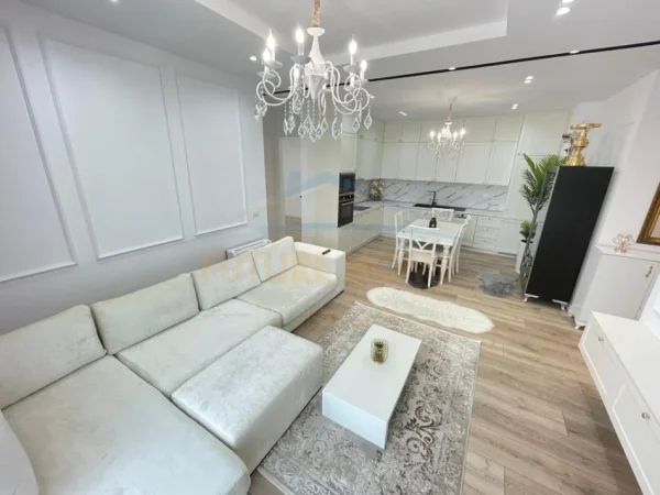 Tirane, jepet me qera apartament 2+1+Ballkon Kati 8, 119 m² 2.100 € (Air Albania)