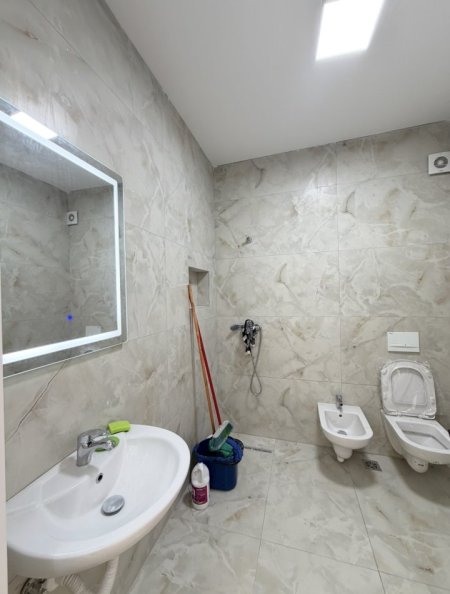 Tirane, shitet apartament Kati 2, 60 m² 122.000 € 