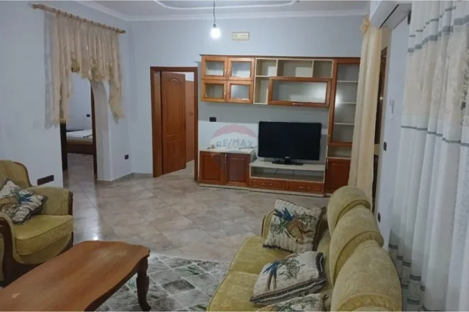 Tirane, jepet me qera apartament 2+1 Kati 2, 121 m² 500 € (Kodra e Priftit)