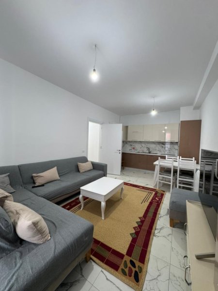 Apartament 2+1 Kati 3, 98 m² 500 € (Univers City)