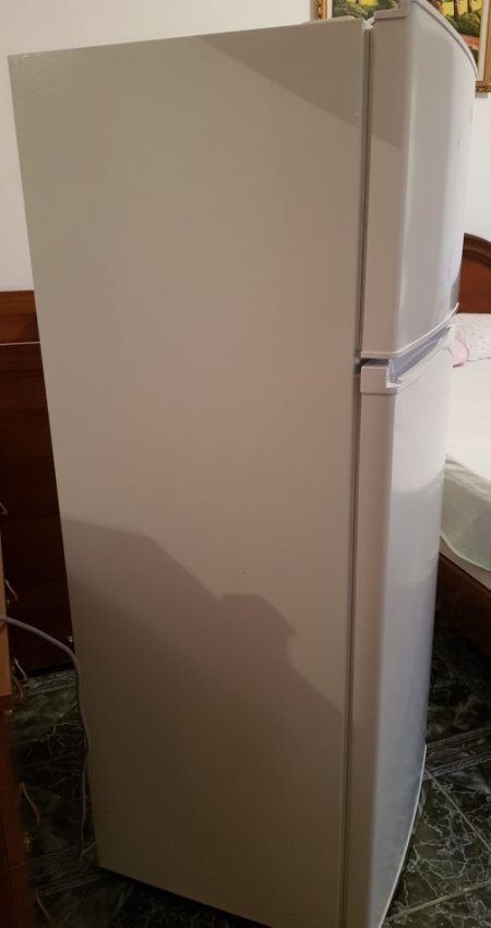 Tirane, shes Frigorifer i Ri