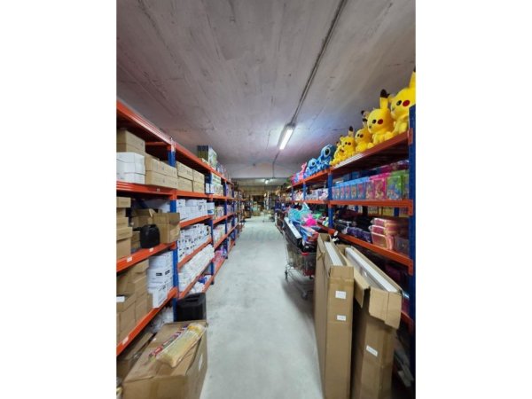 Tirane, shitet Kati -1, 1.372 m² 864.360 €