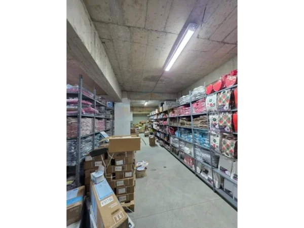 Tirane, shitet Kati -1, 1.372 m² 864.360 €