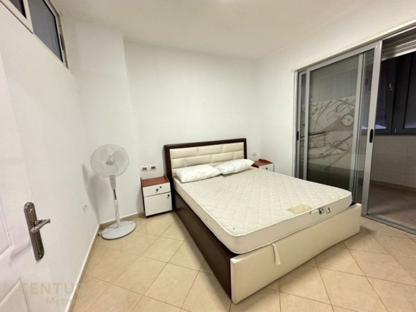 Tirane, jepet me qera apartament 2+1 Kati 5, 90 m² 430 € (Rruga e Qelqit) Metropol130599