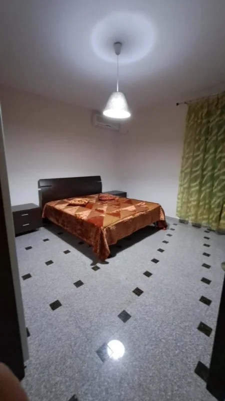 Tirane, shitet apartament 2+1+Ballkon Kati 4, 81 m² 165.000 € (Ish Stacioni i Fundit i Tirana e Re)
