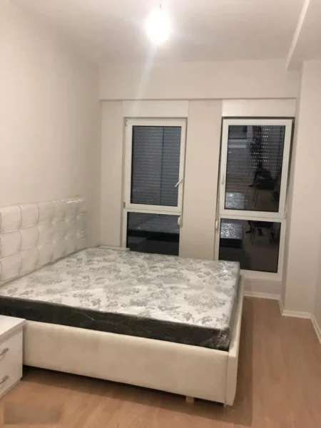 Tirane, shitet apartament 2+1+Ballkon Kati 3, 94 m² 235.000 € (21 Dhjetori)