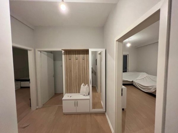 Tirane, shitet apartament 2+1+Ballkon Kati 3, 94 m² 235.000 € (21 Dhjetori)