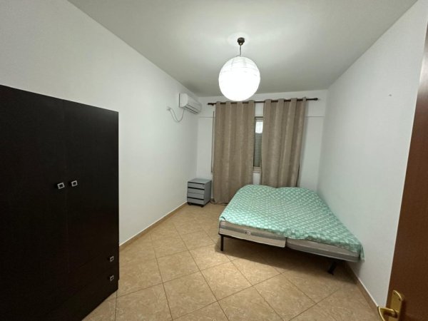 Tirane, jepet me qera 3+1+Ballkon Kati 8, 150 m² 800 € (Don Bosko)