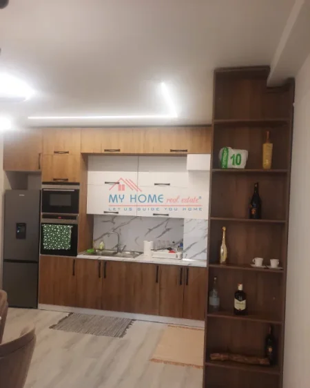 Tirane, jepet me qera apartament 2+1+Ballkon Kati 3, 127 m² 750 € (Rruga e Dibres)