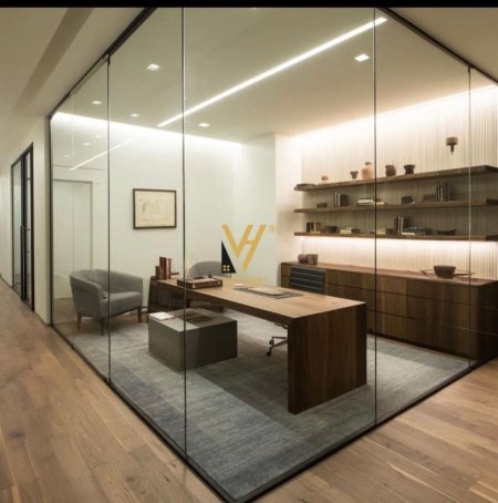 Tirane, jepet me qera ambjent biznesi Kati 17, 285 m² 7.200 € (DOWNTOWN ONE)