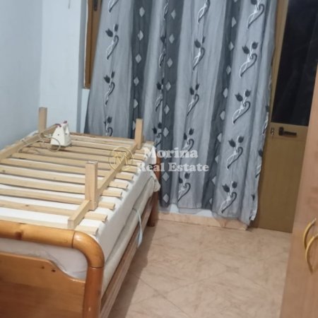 Tirane, jepet me qera apartament 1+1 Kati 2, 59 m² 353 € (Kinostudio)