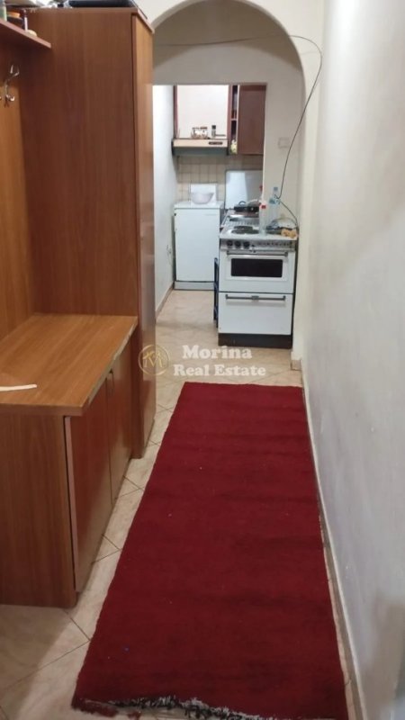 Tirane, jepet me qera apartament 1+1 Kati 2, 59 m² 353 € (Kinostudio)