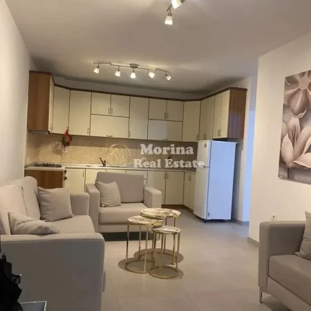 Tirane, jepet me qera apartament 2+1 Kati 4, 90 m² 600 € (Rruga Myslym Shyri)