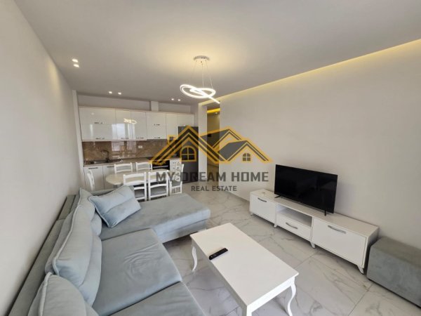 Durres, jepet me qera apartament 2+1+Ballkon Kati 2, 80 m² 600 € (PLAZH)