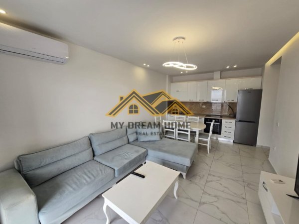 Durres, jepet me qera apartament 2+1+Ballkon Kati 2, 80 m² 600 € (PLAZH)