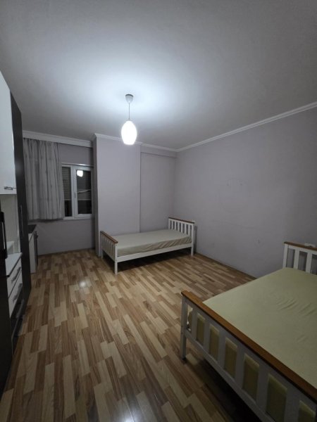 Tirane, jepet me qera Apartament 2+1, 60.000 Leke/Muaj, Kati 6, (Astir)