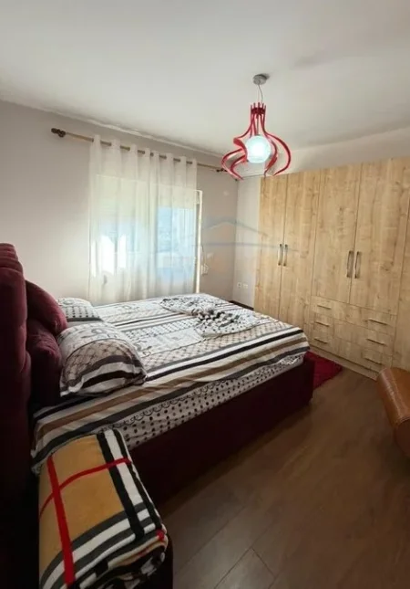 Shitet, Apartament 1+1, Ambasada Amerikane, Rruga e Elbasanit, Tiranë