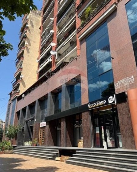 Tirane, shitet zyre Kati 1, 27 m² 138.000 € (Ambasada Amerikane, Tiranë(ID: 530281030-857)