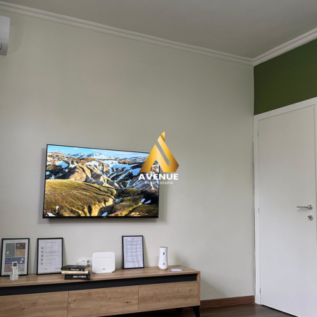 Tirane, jepet me qera apartament 2+1+Ballkon Kati 3, 75 m² 800 € (Sheshi wilson)