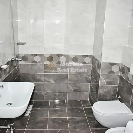 Tirane, jepet me qera apartament 1+1 Kati 5, 69 m² 500 € (Laprake)