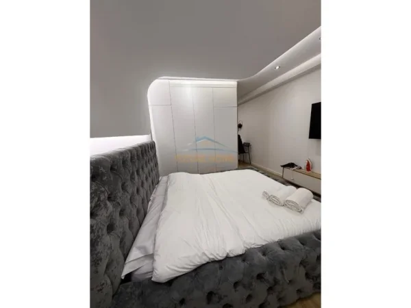 Tirane, jepet me qera apartament 1+1 Kati 0, 40 m² 550 € (21 Dhjetori)