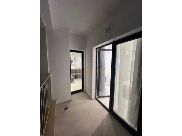 Tirane, jepet me qera apartament 1+1 Kati 3, 66 m² 800 € 