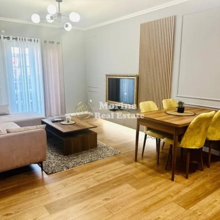 Tirane, jepet me qera apartament 2+1 Kati 7, 90 m² 600 € (Astir)