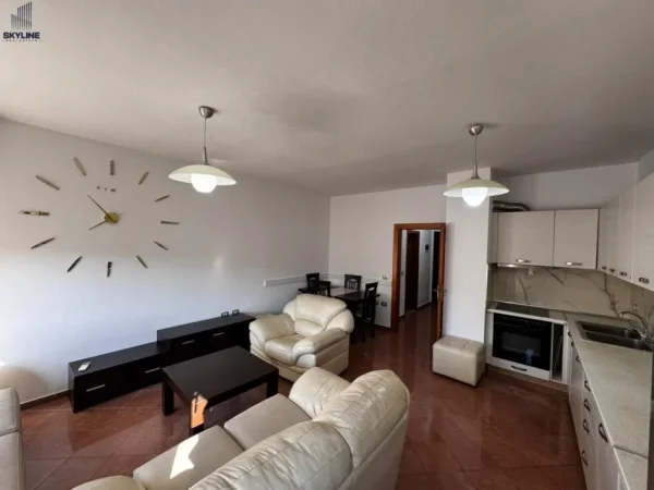 Tirane, jepet me qera apartament 2+1 Kati 8, 100 m² 400Euro (Astir)