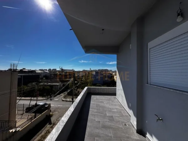 Durres, jepet me qera apartament 2+1 Kati 3, 314 m² 350 € (Ish Kenete, Durres)