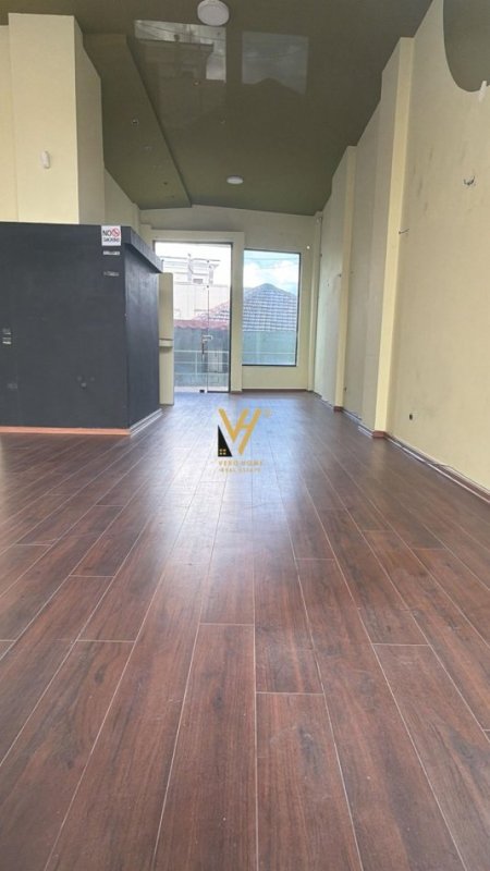 Tirane, shitet ambjent biznesi Kati 0, 75 m² 230.000 € (QYTET STUDENTI)