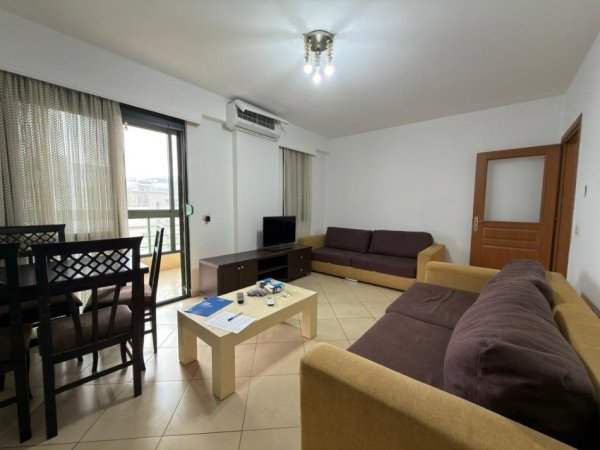 Tirane, jepet me qera apartament 2+1 Kati 5, 100 m² 550 € 