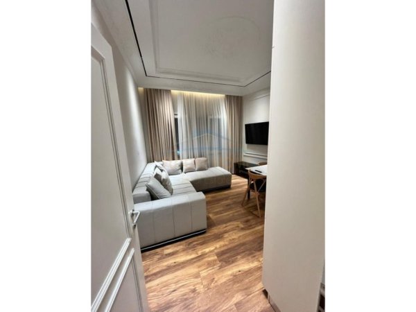 Durres, jepet me qera apartament 2+1 Kati 2, 64 m² 700 € (Qendër, Durrës)