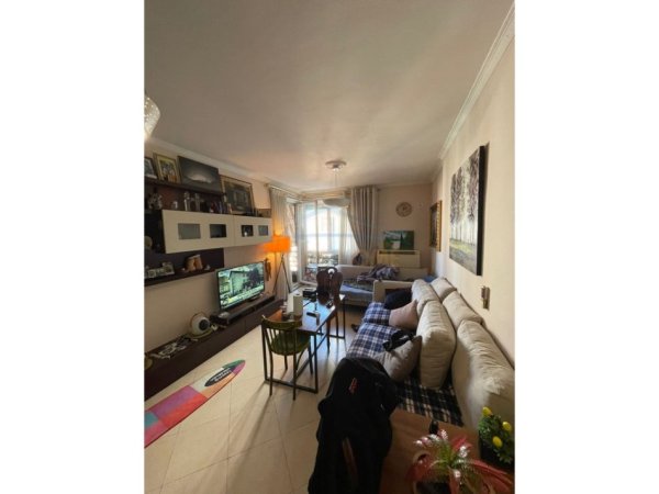 Tirane, shitet apartament 2+1 Kati 5, 98 m² 150.000 € (UNAZA E RE)