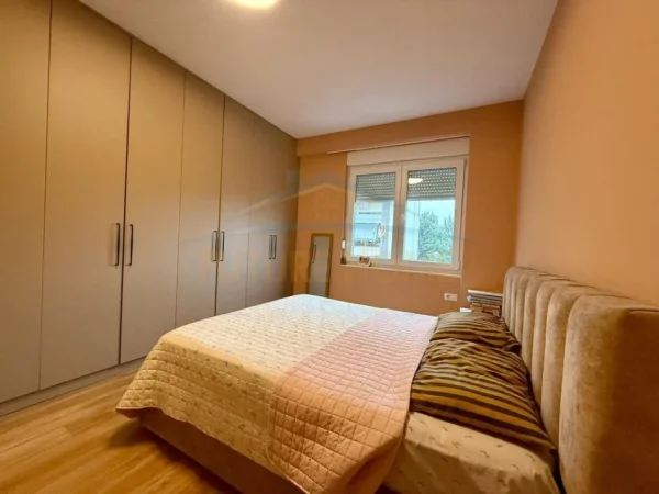 Tirane, shitet apartament 2+1 Kati 3, 106 m² 310.000 € 