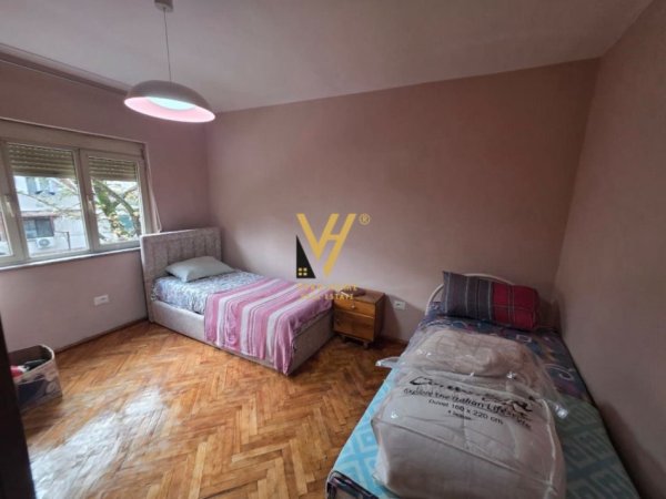 Tirane, jepet me qera apartament 1+1+Ballkon Kati 3, 67 m² 590 € (MYSLYM SHYRI)