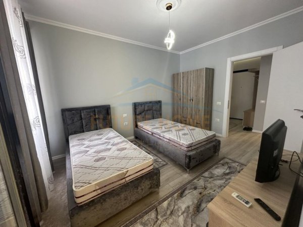 Tirane, jepet me qera apartament 2+1 Kati 6, 102 m² 650 € 
