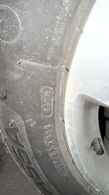 Tirane, shitet makine Nafte, gri metalizato automatik Kondicioner 277.000 km 3.800 €