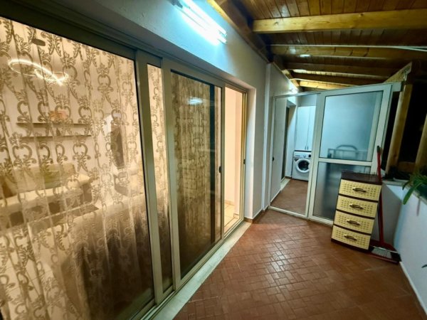 Tirane, jepet me qera apartament 2+1 Kati 6, 120 m²