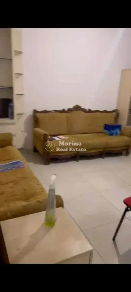 Tirane, jepet me qera ambjent biznesi Kati 1, 52 m² 700 € (Rruga e Durresit)