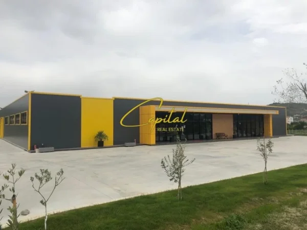 Tirane, jepet me qera magazine Kati 0, 1.500 m² 6.000 € (VAQARR)