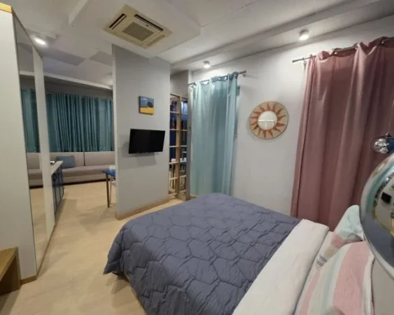 Tirane, jepet me qera ambjent biznesi Kati 1, 35 m² 600 € (Rruga Myslym Shyri)