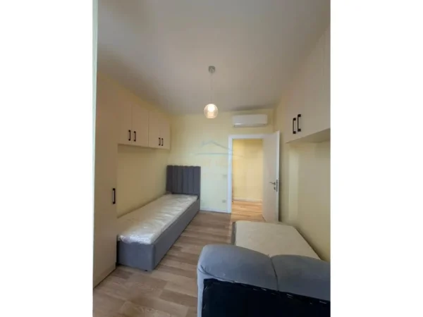 Tirane, jepet me qera apartament 2+1 Kati 6, 94 m² 1.500 € 