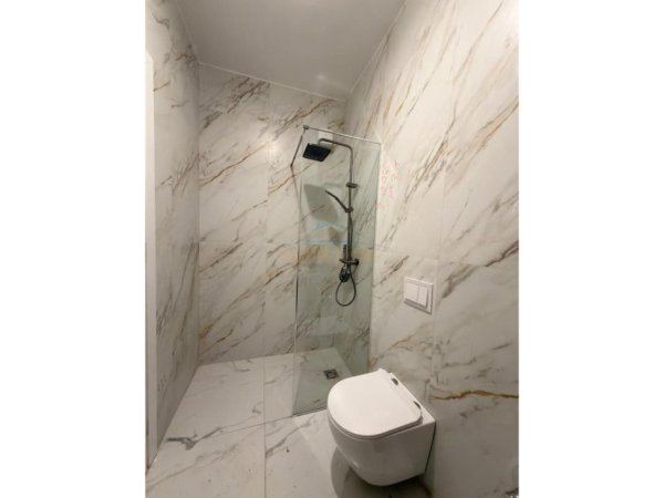 Tirane, jepet me qera apartament 2+1 Kati 6, 94 m² 1.500 € 