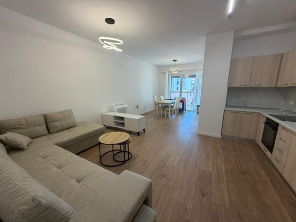 Tirane, jepet me qera apartament 1+1+Ballkon Kati 6, 72 m² 550 € (Rruga Jordan Misja)