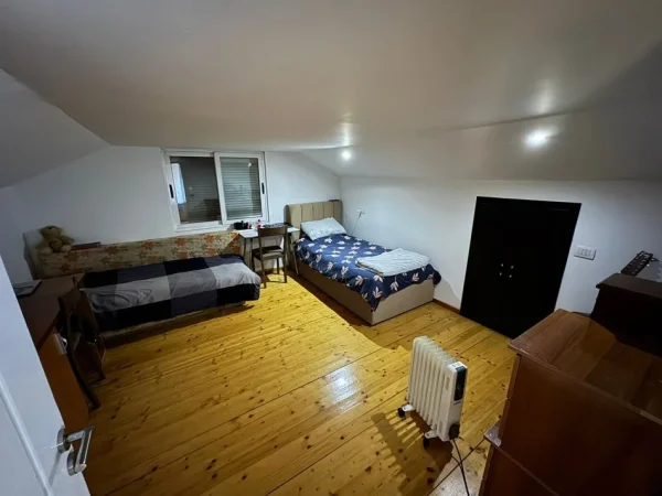 Tirane, shitet apartament 3+1 Kati 4, 92 m²