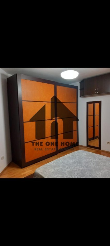 Tirane, jepet me qera apartament 1+1+Ballkon Kati 5, 68 m² 600 € (21 - Dhjetori)