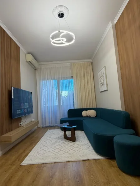 Tirane, shitet apartament 1+1 Kati 2, 77 m² (Rruga Tom Plezha)