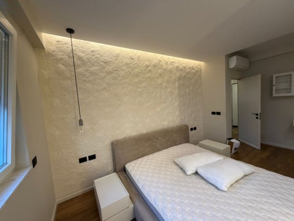 Tirane, jepet me qera apartament 2+1+Aneks+Ballkon , 102 m² (Liqeni i Thate)